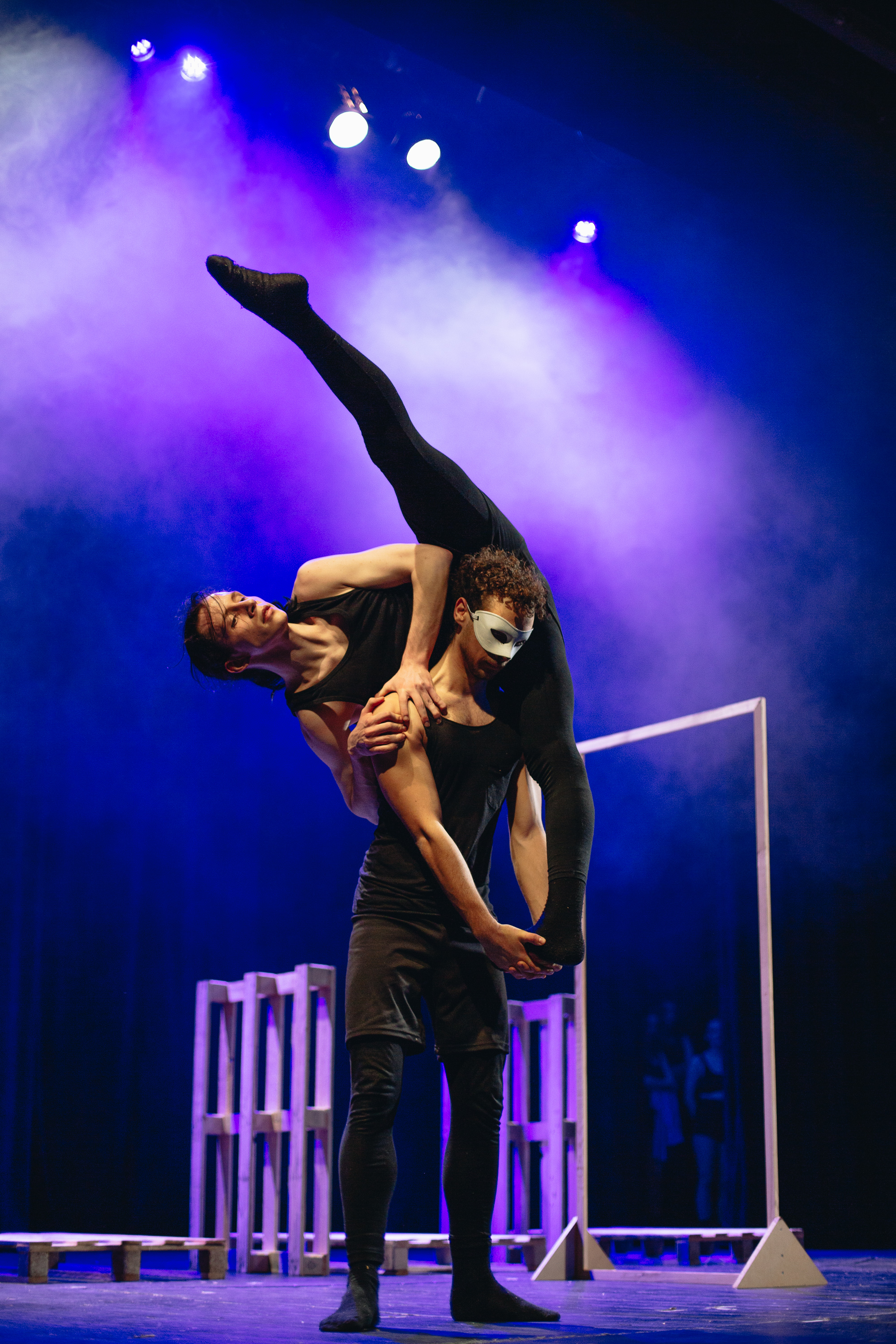Production photograph from Refleksija